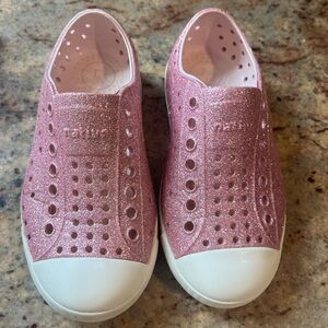 Native Toddler slip on size c9